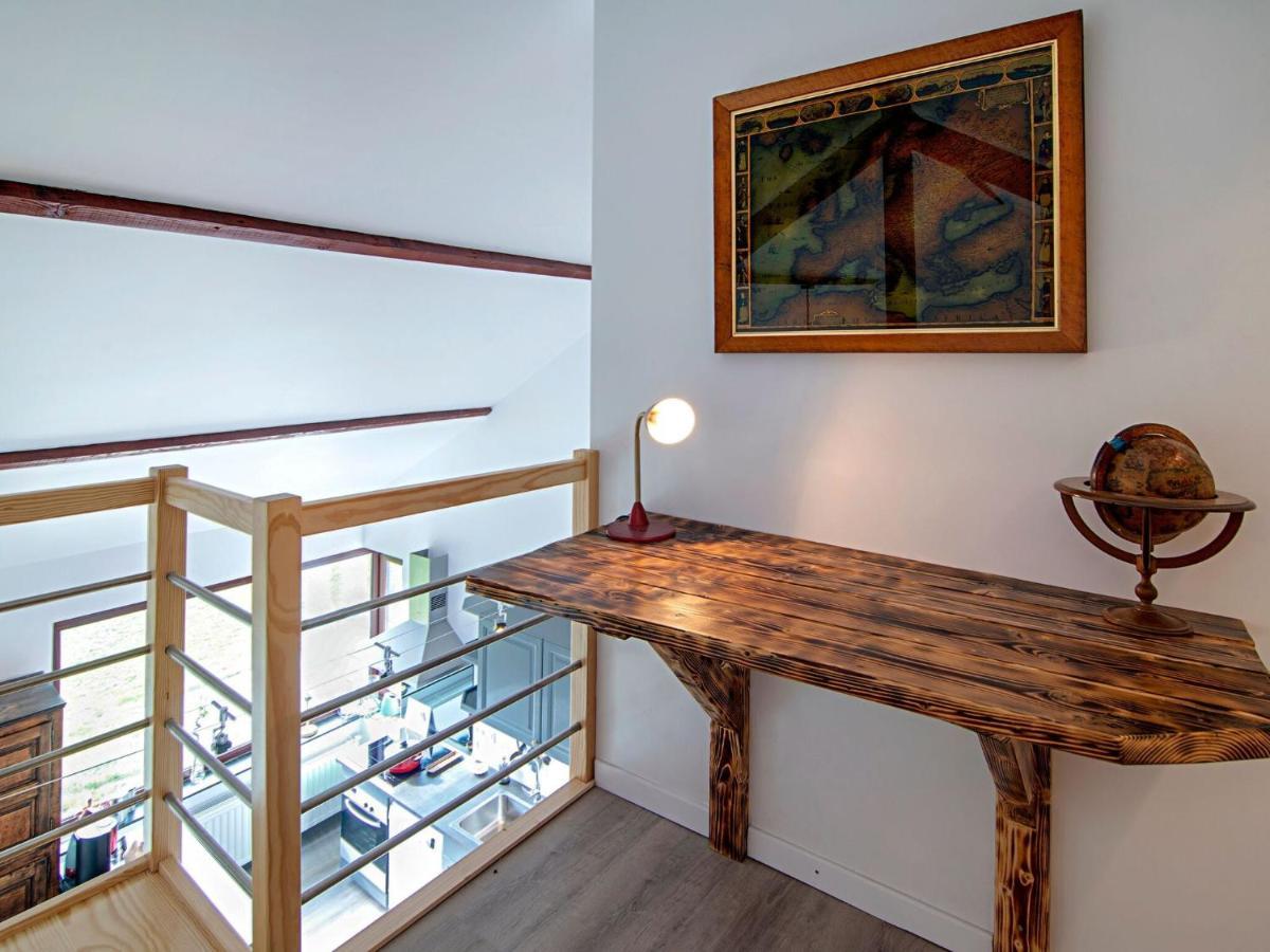 Beautiful And Spacious Holiday Home With P Tanque Court And Countryside Views Somme-Leuze Номер фото